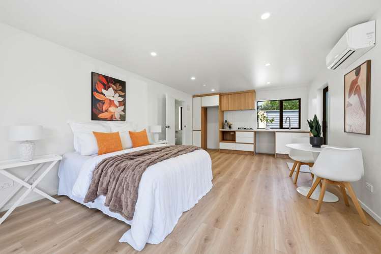 37 & 37A Glennandrew Drive Half Moon Bay_7