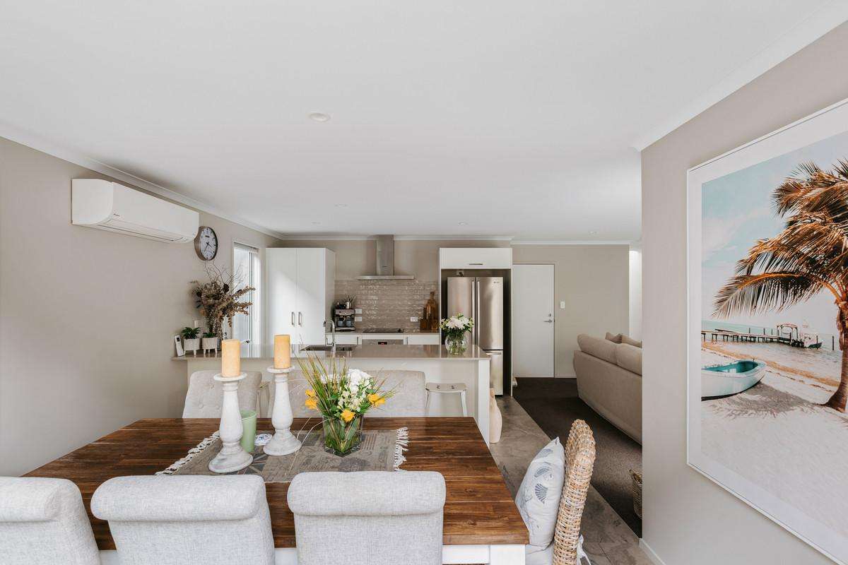 307A Lakes Boulevard_4