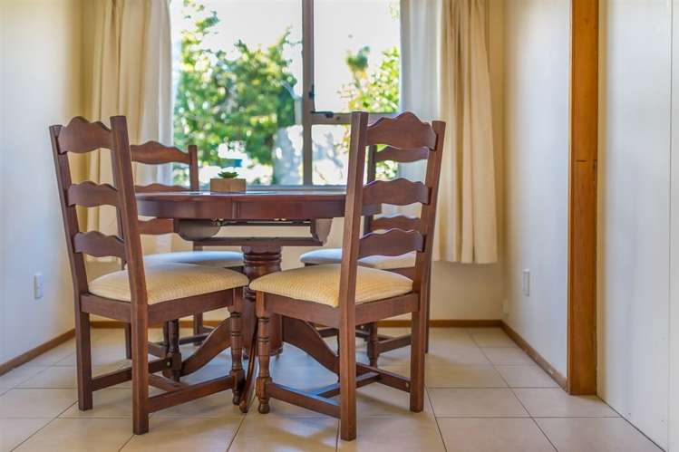 8 Charnley Grove Glenfield_28