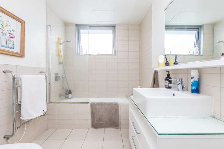 601/30 Beach Road Auckland Central_10