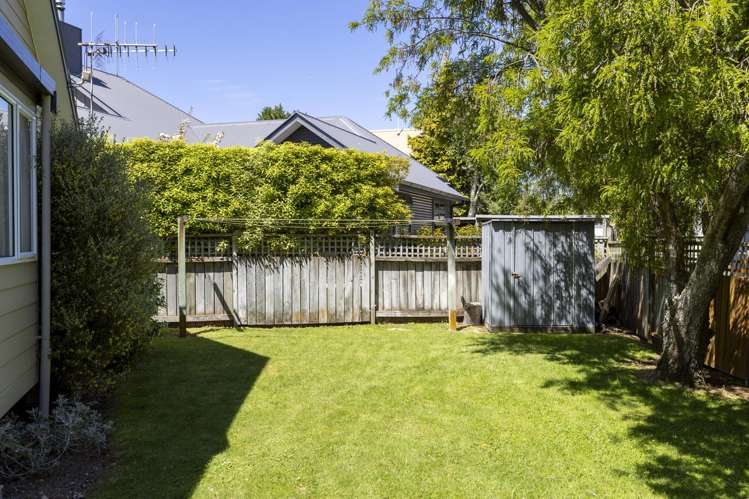 8 Haines Grove Taupo_20