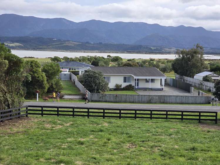 88 Lake Ferry Road Lake Ferry_3