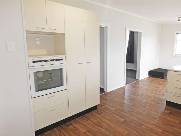 37 Cook Street Foxton_17