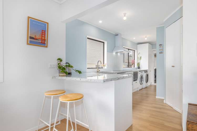 6a Beach Road Titahi Bay_10