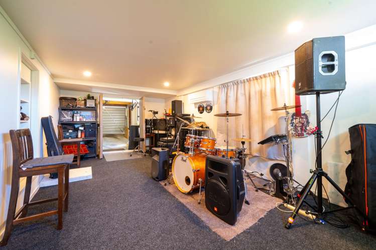 4 Kimber Hall Avenue Mount Roskill_19