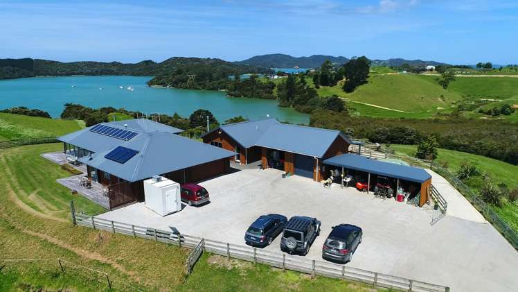 9 Whangaruru Wharf Road_0