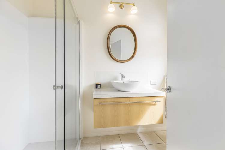 291 Karaka Bay Road Karaka Bays_9