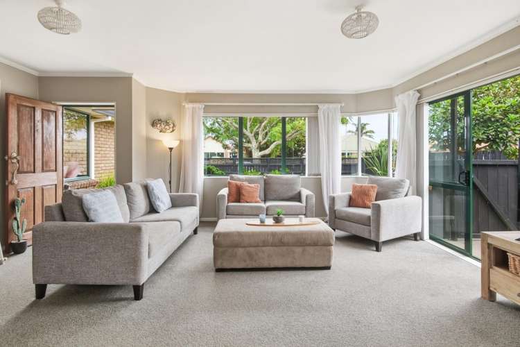 52 Blake Boulevard Papamoa_1