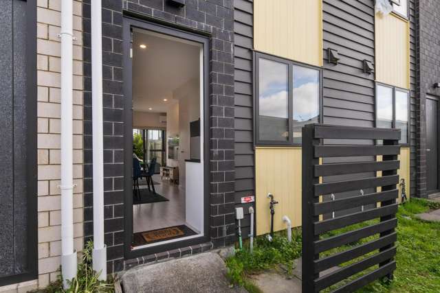9/3226 Great North Road New Lynn_2