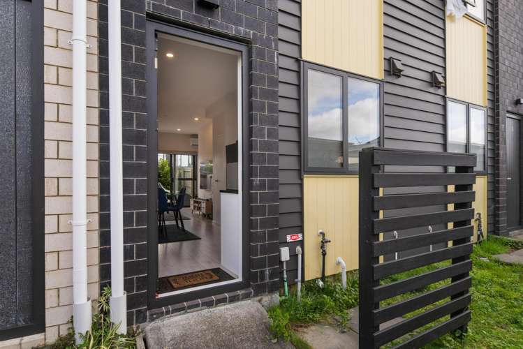 9/3226 Great North Road_1