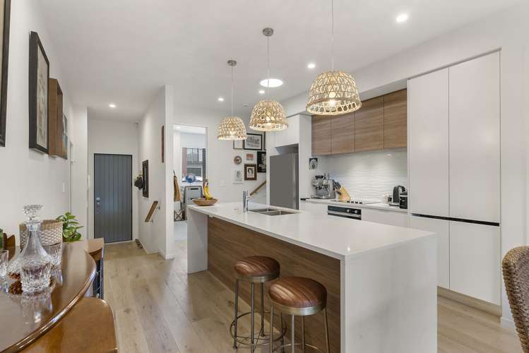 211 Jack Lachlan Drive Beachlands_7