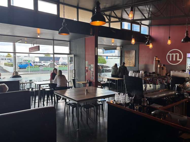 Part 61 London Street Hamilton Central_3