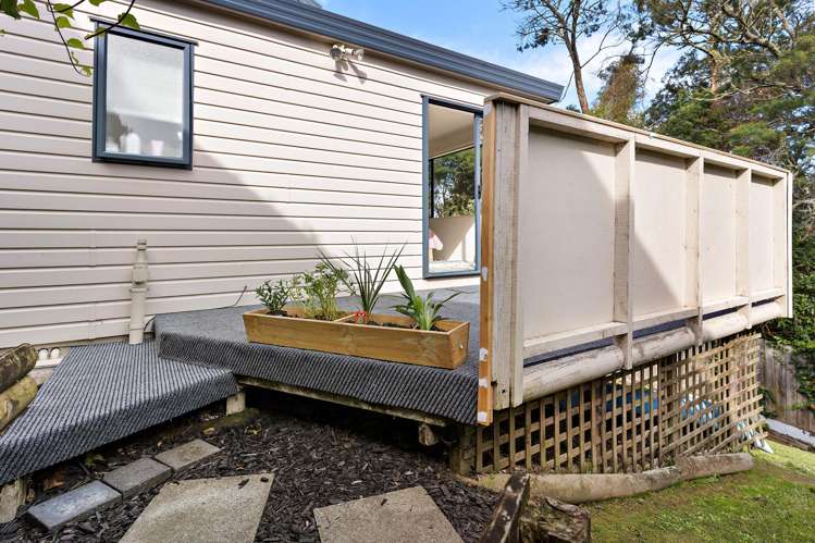 1/51 Noeleen Street Glenfield_11