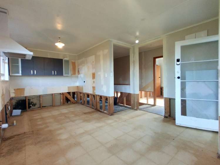 33 Castor Crescent Cannons Creek_5