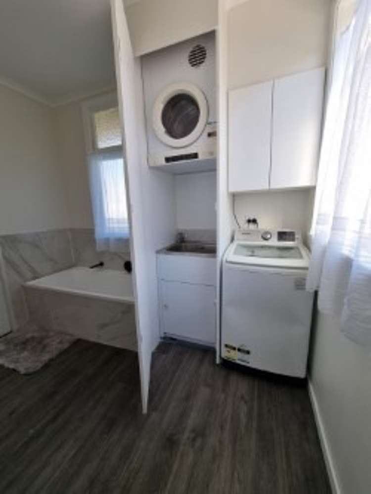 158 Saint Vincent Street Toi Toi_8