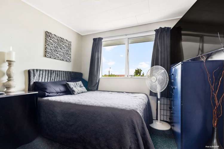 21 Glen Close Glen Eden_9