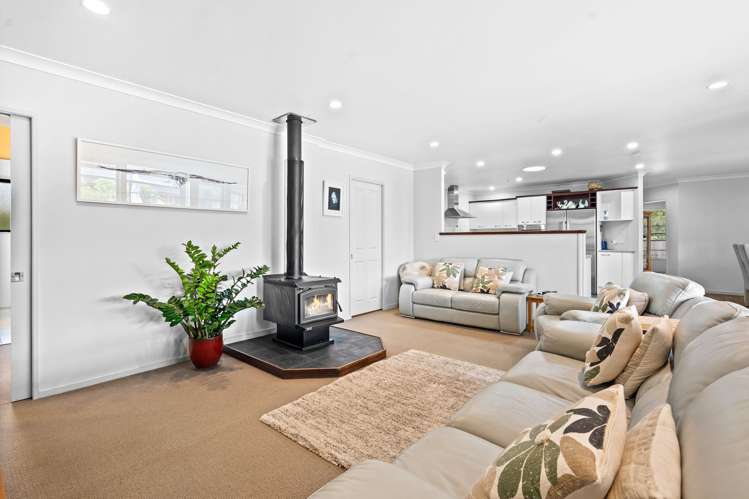 21 Pyle Road East One Tree Point_5