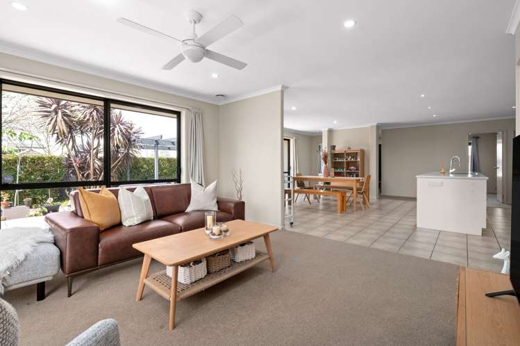 2 Lavenham Place Rototuna North_6