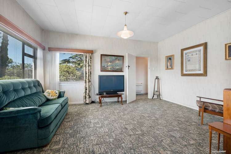 43 Onewa Road Northcote_5