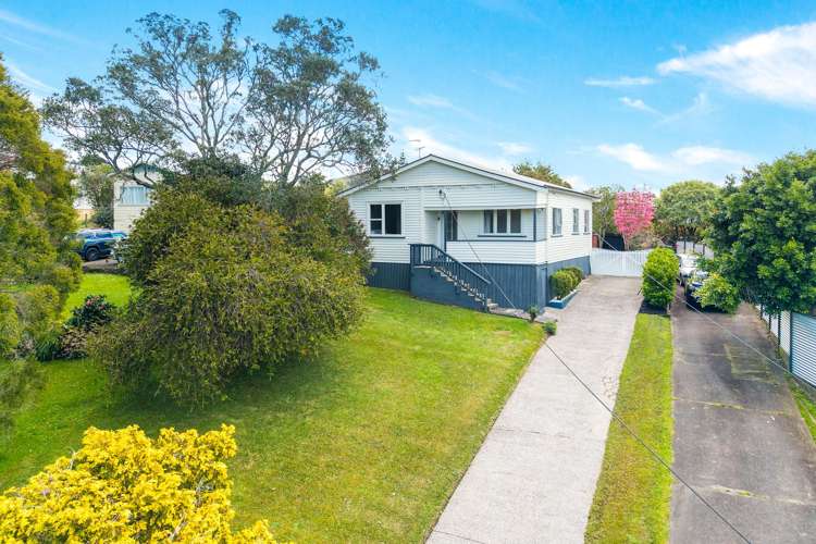 3 Malam Street Glen Eden_8
