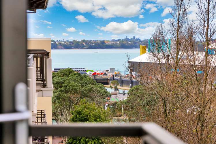 5b/20 Market Place Auckland Central_13