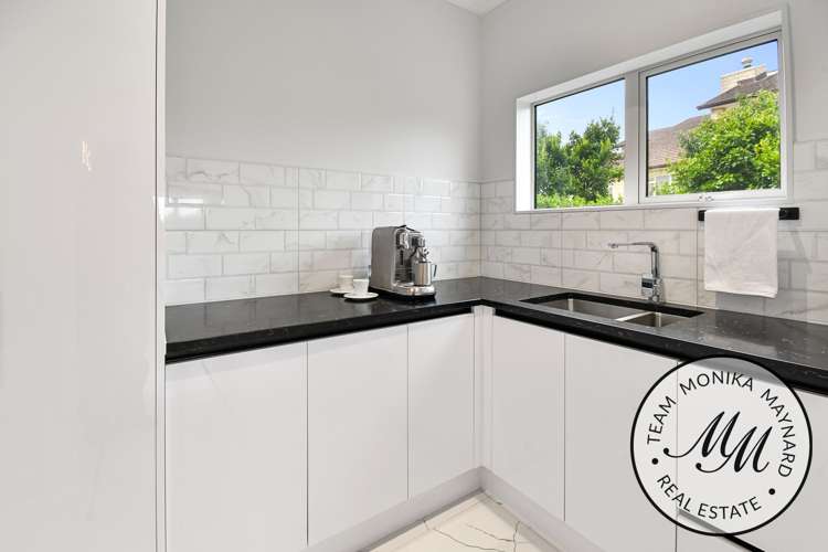 26 Michael Bosher Way Flat Bush_13