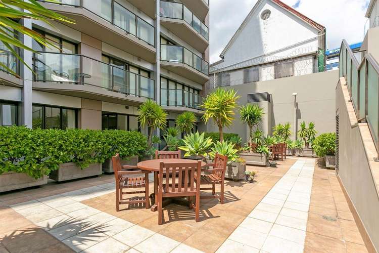 202/135 Vincent Street Auckland Central_6