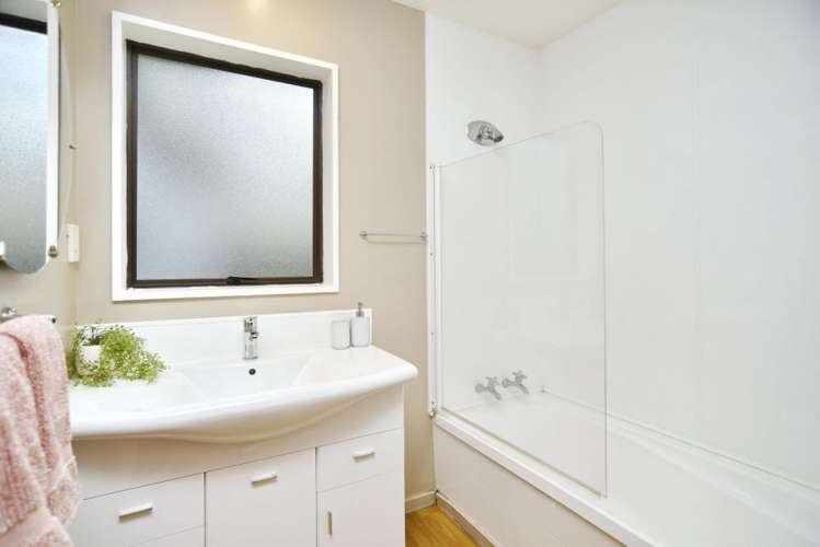 2/22 Marshall Street Woolston_14