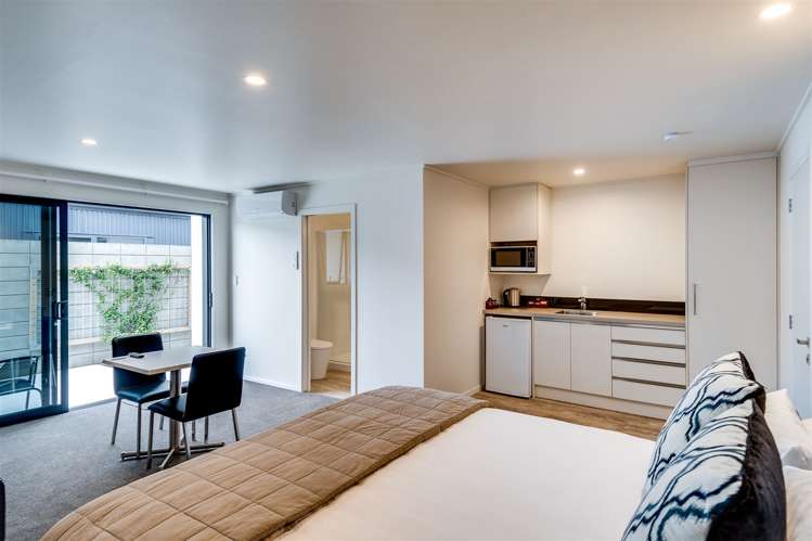 54 Charles Street Westshore_14