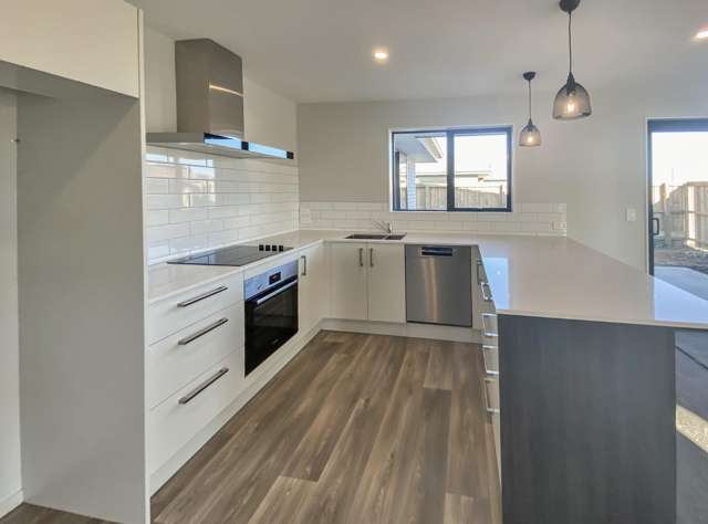 10 Rosalind Avenue 1429_2