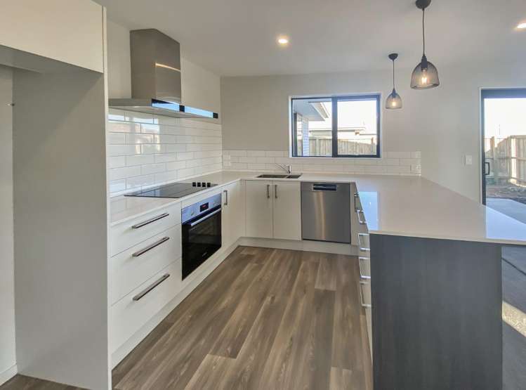 10 Rosalind Avenue 1429_2