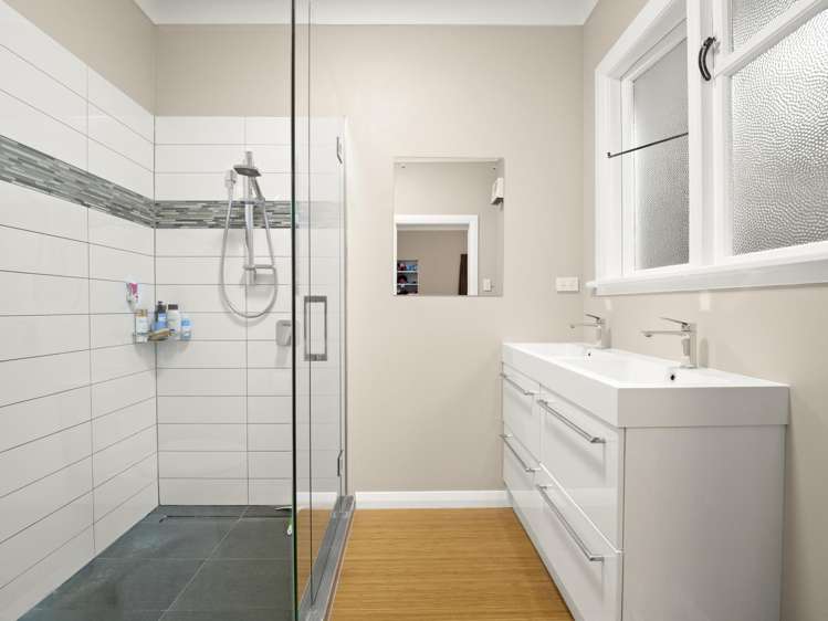 8 Rosehill Road Macandrew Bay_22