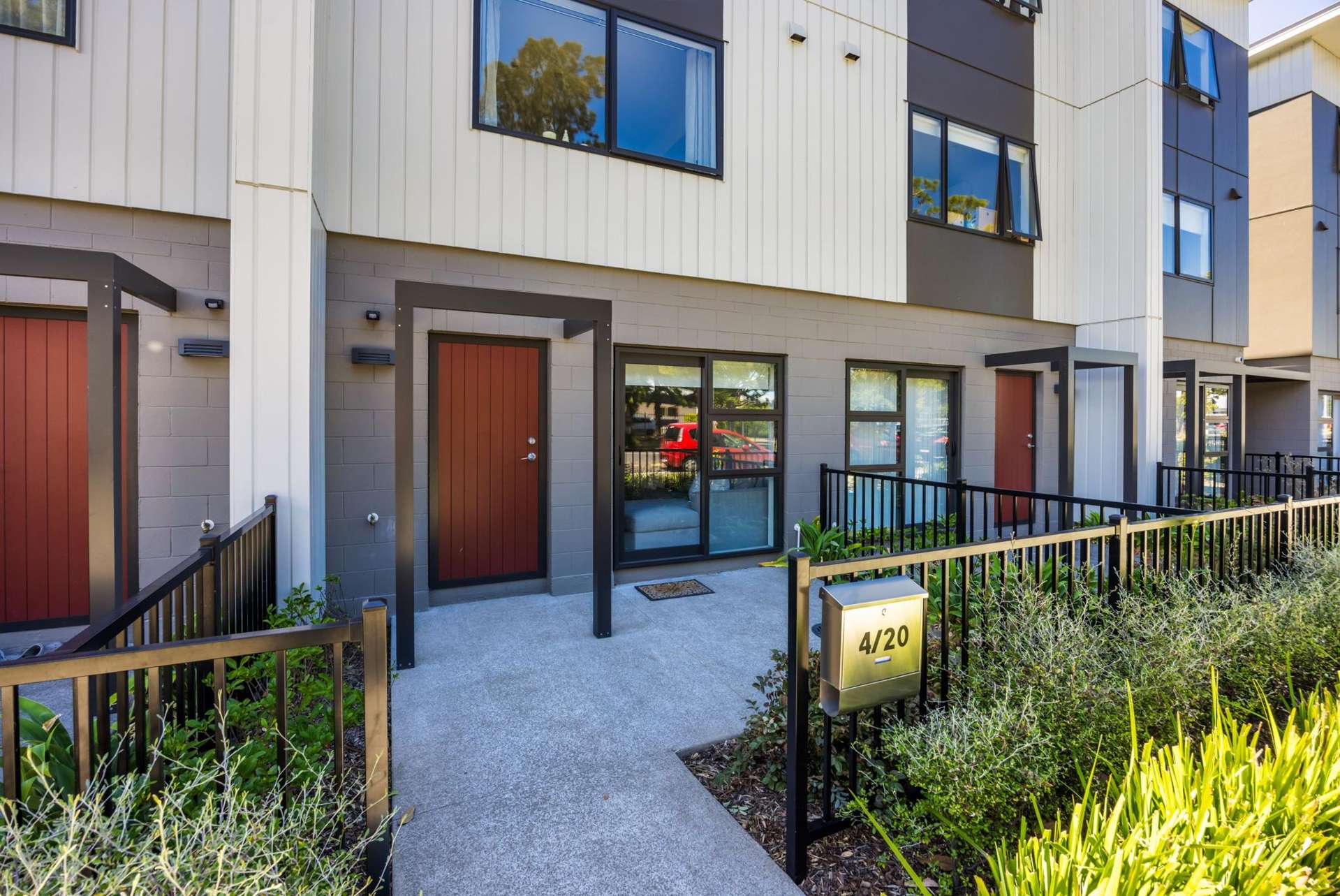4/20 Bader Drive Mangere_0