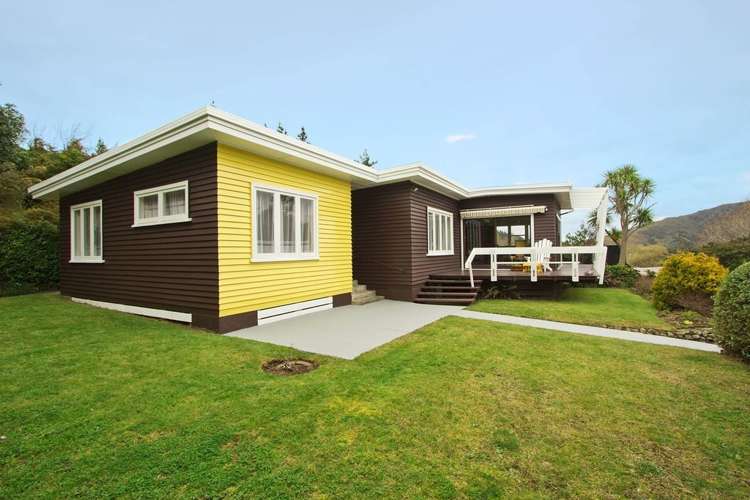 48 Hair Street Wainuiomata_16