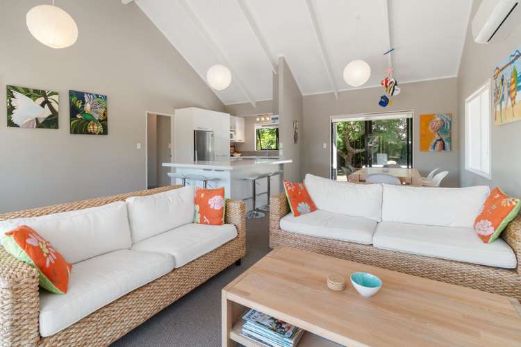 9 Coronation Row Pauanui_5