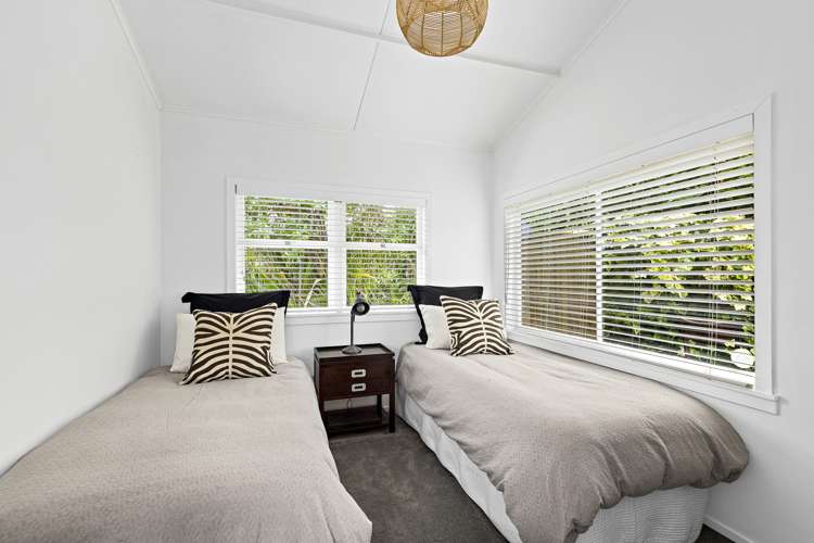 57 Grand View Road Leigh_18