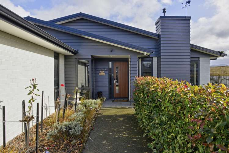 2 Devon Lane Carterton_16