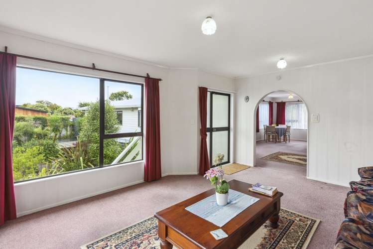 66 Renown Road Raumati South_9