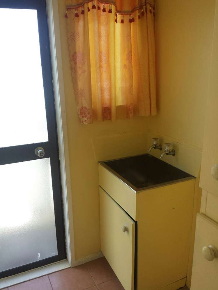 2/84 Palmers Road Clendon Park_8