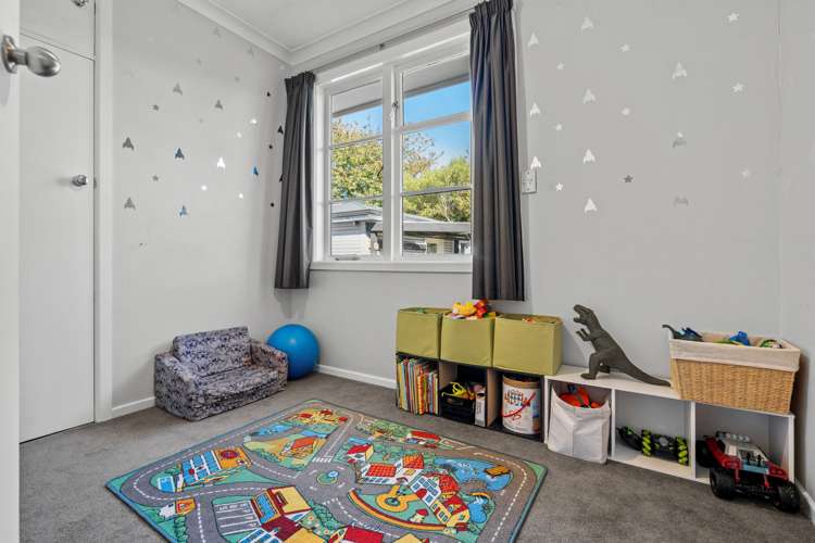 61 Intermediate Street Solway_13