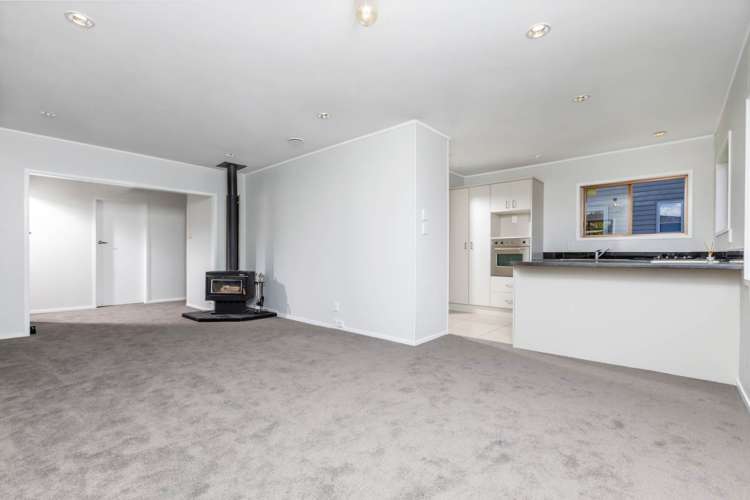 1/37 Camrose Place Glenfield_4