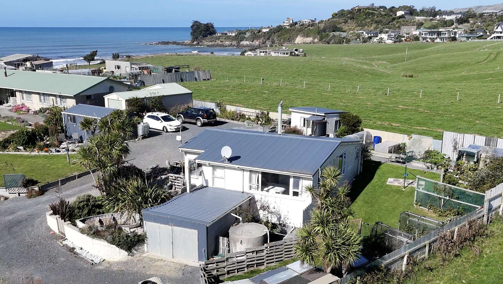 13 Wood Street Kaka Point_0