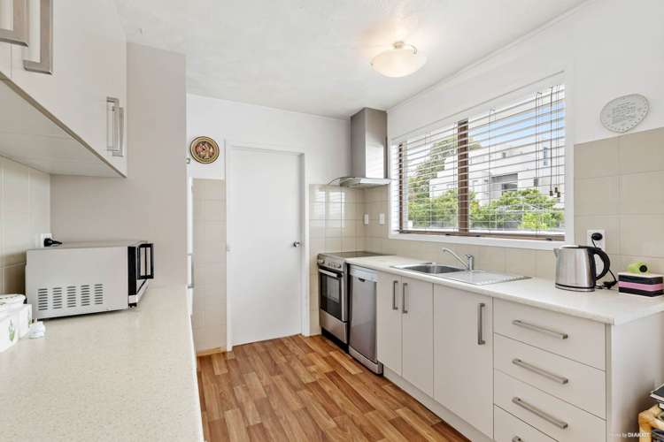 2/5 Pine Ridge Terrace Hauraki_3