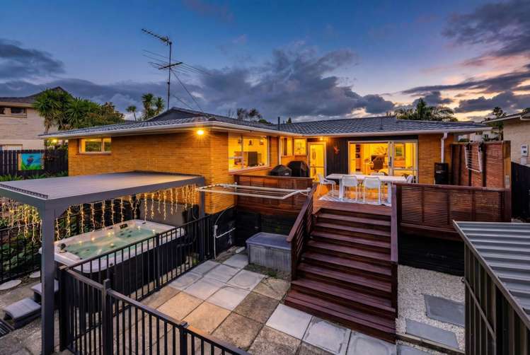 7 Tyrian Close Half Moon Bay_53