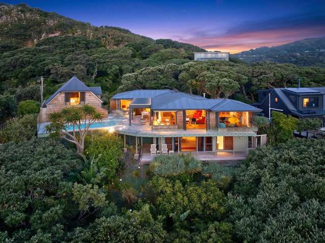 24 Garden Road Piha_2