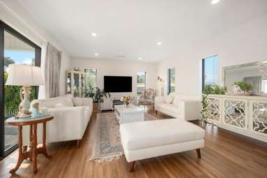 1 Siren Street_2