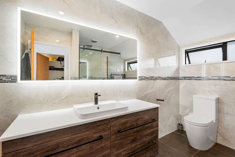 46 Penguin Drive Murrays Bay_12