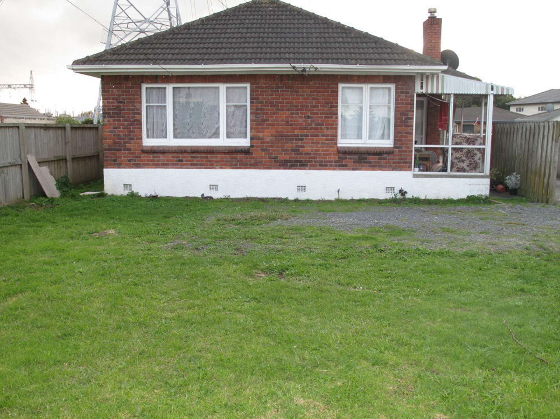 305 Massey Road Mangere East_0