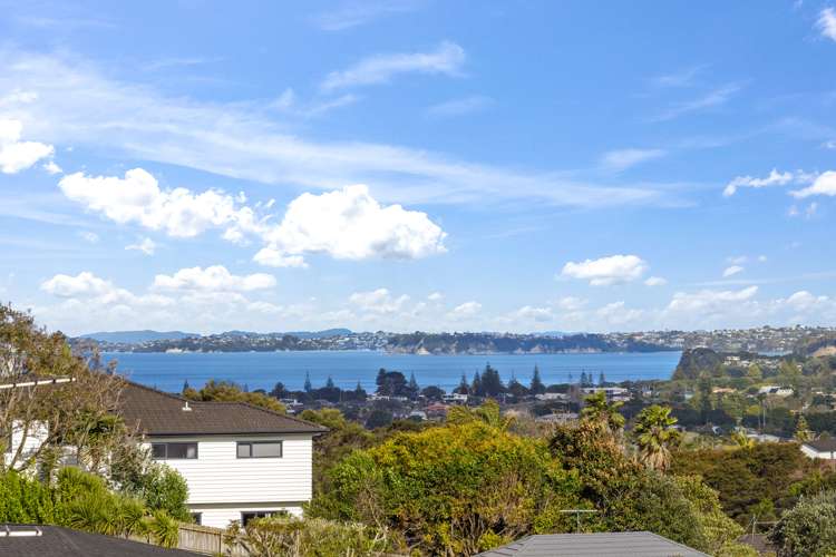 26 Waldorf Crescent Orewa_12