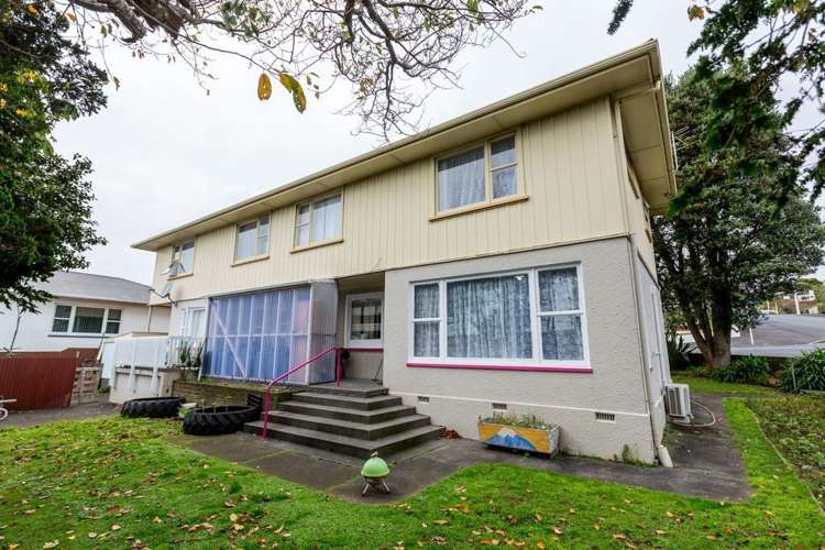 220 Powderham Street New Plymouth Central_2